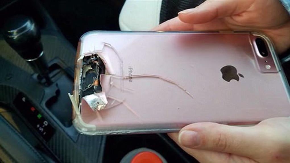 iPhone擋子彈?賭城大屠殺 女子iPhone炸碎但躲過死劫