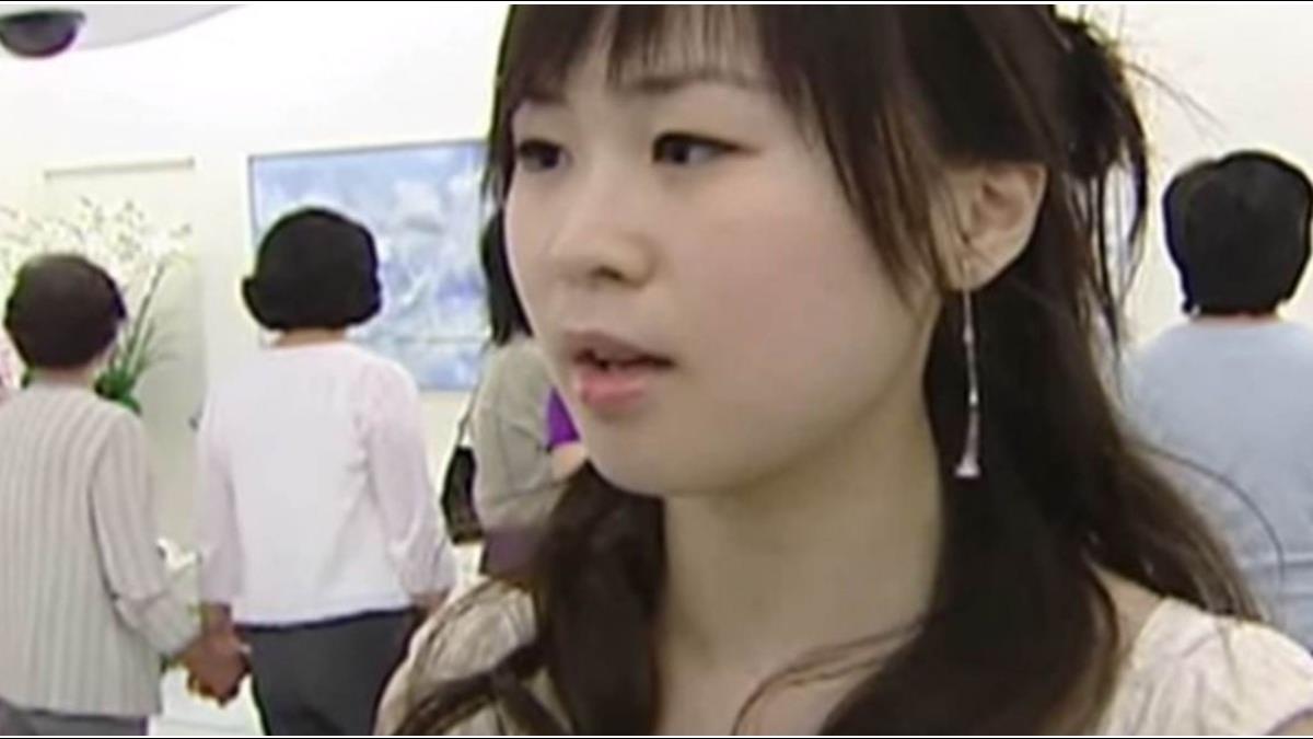 趕老公出門!?王文洋百億千金驚爆婚變 當街熊抱型男攝影師