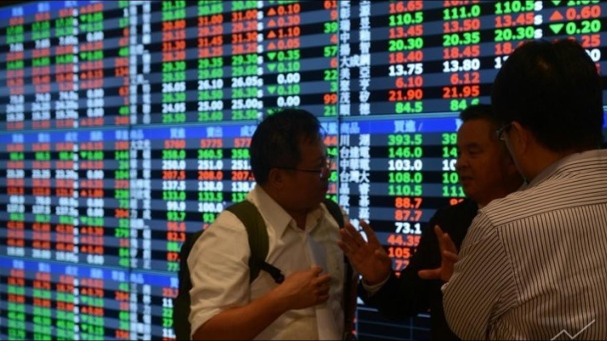台股止跌回升!開盤大漲200點 漲幅2.16%