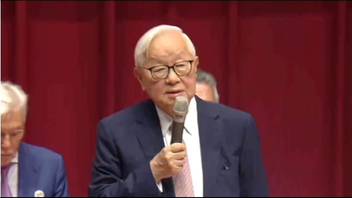 張忠謀拍桌強調:台積電根留台灣 大陸半導體落後5至7年