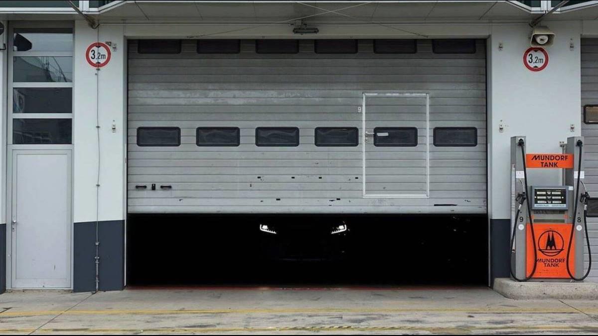 黑暗中露點臉… Skoda官方Instagram釋出的神秘車歀是?