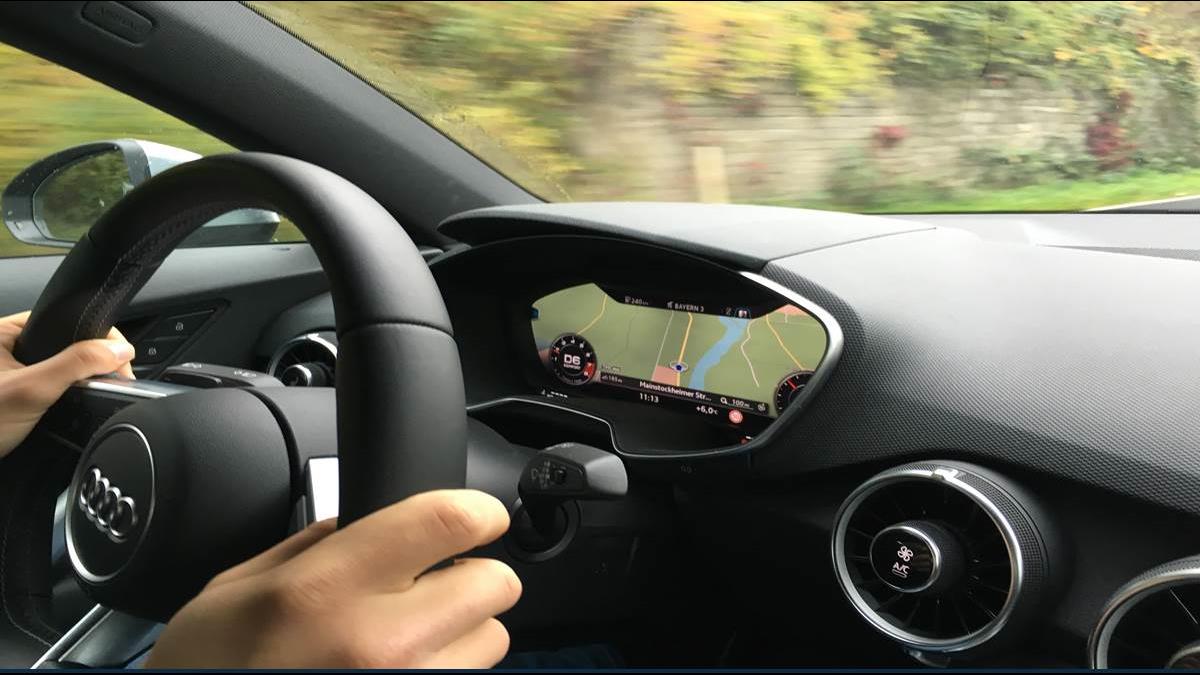 你會打方向盤嗎？盤點3種錯誤握法 恐讓駕駛反應變慢