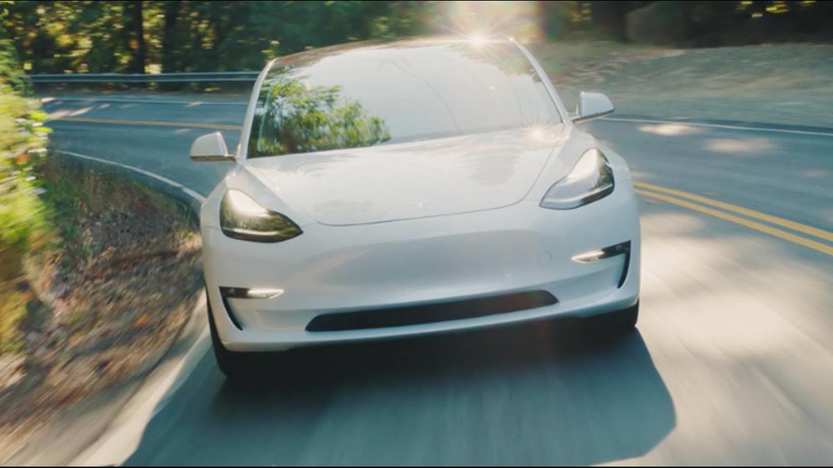 瑞銀特斯拉Model 3拆解報告出爐：賣一台恐賠