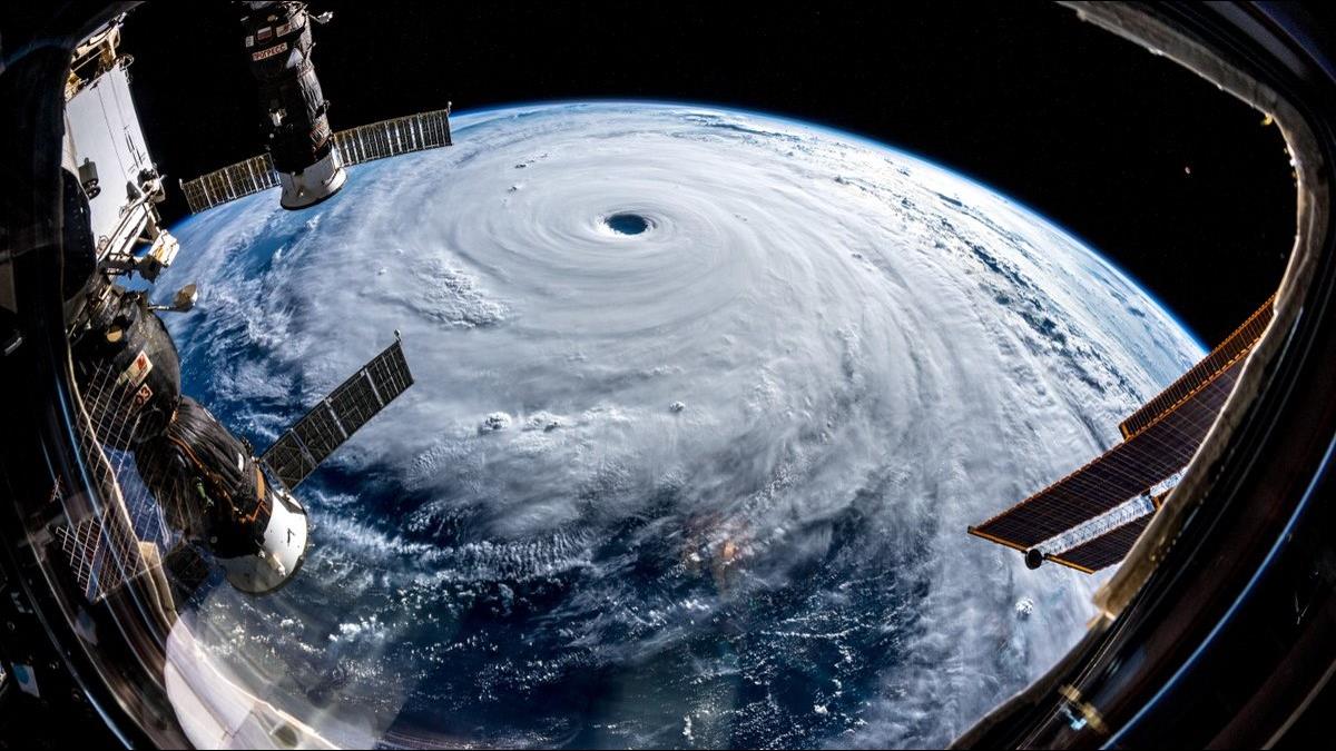 太空人看潭美「開眼」結構厚實 網友喊:天佑日本