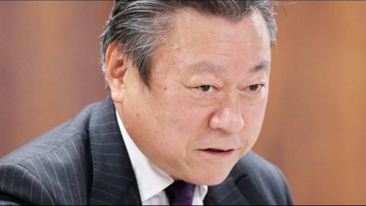 網安大臣不會用電腦?他大言不慚「都交給秘書做」