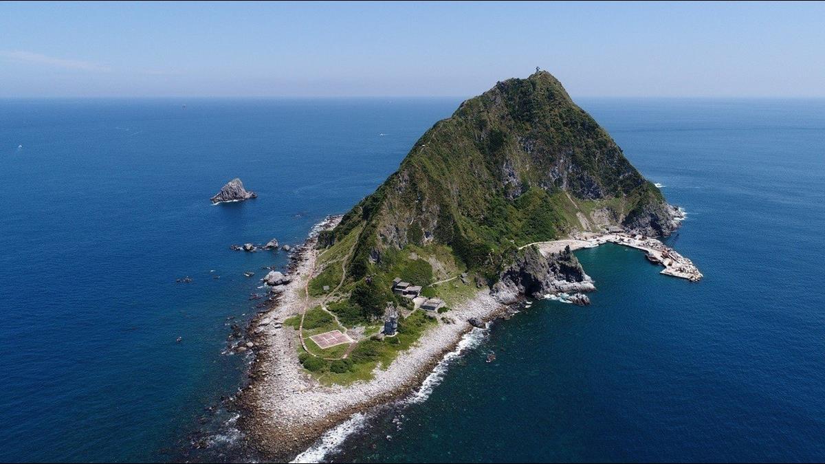 花100元一探秘境!台灣龍珠基隆嶼暑假開放登島