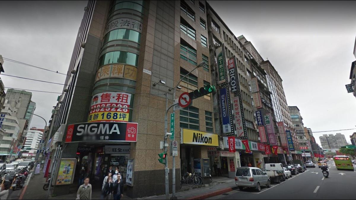 手機瓜分市場!北門相機街百公尺驚見3棟招租