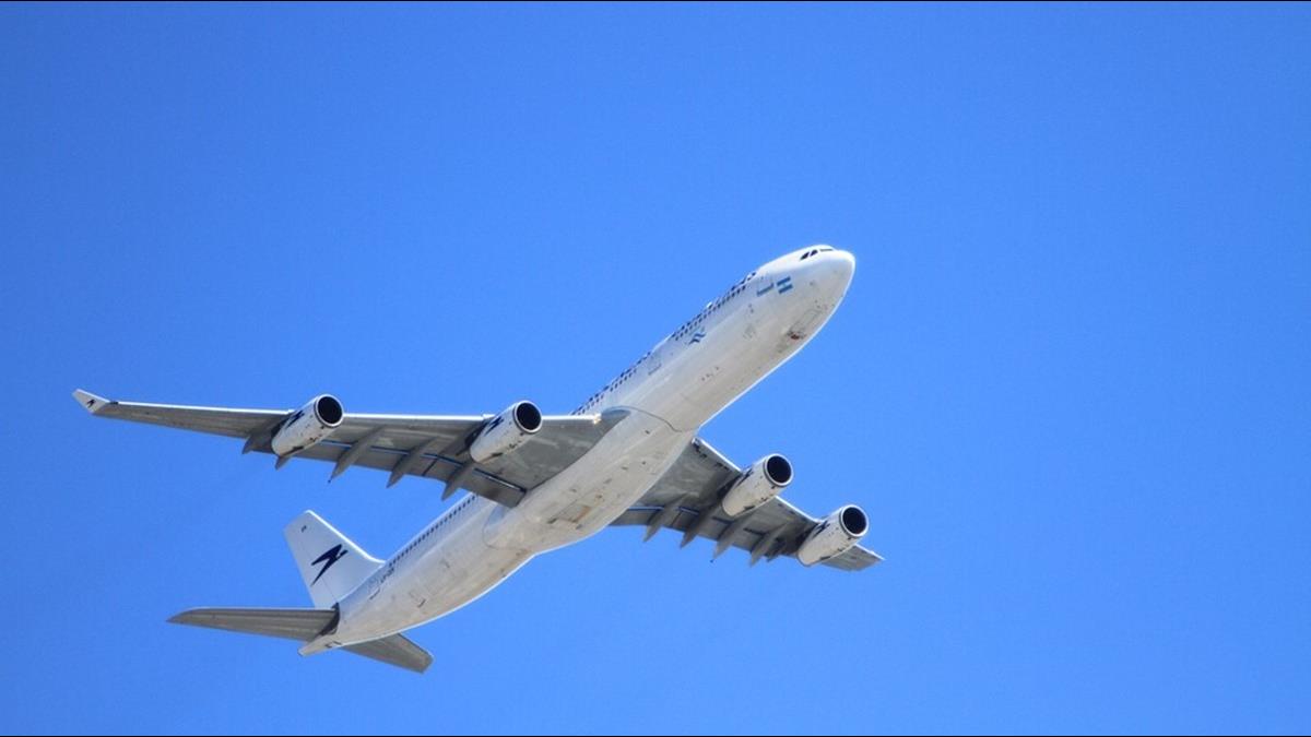 航空公司寧付巨額賠償也不讓乘客跳傘?2原因曝光