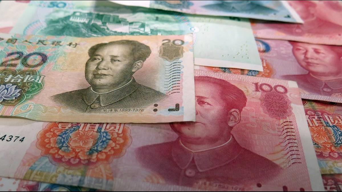貿易戰白熱化!人民幣中間價重貶240基點 直逼7.1關卡