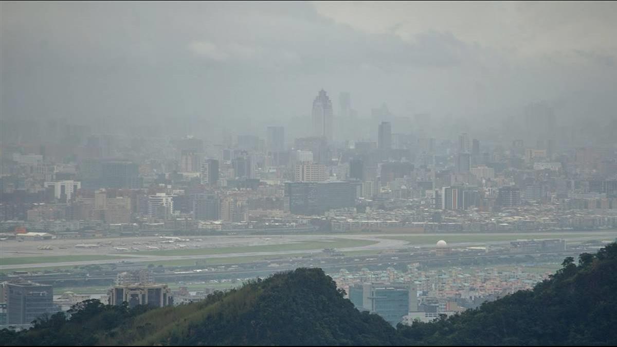 西部的朋友你們還好嗎? 空汙警報29測站等級達不良