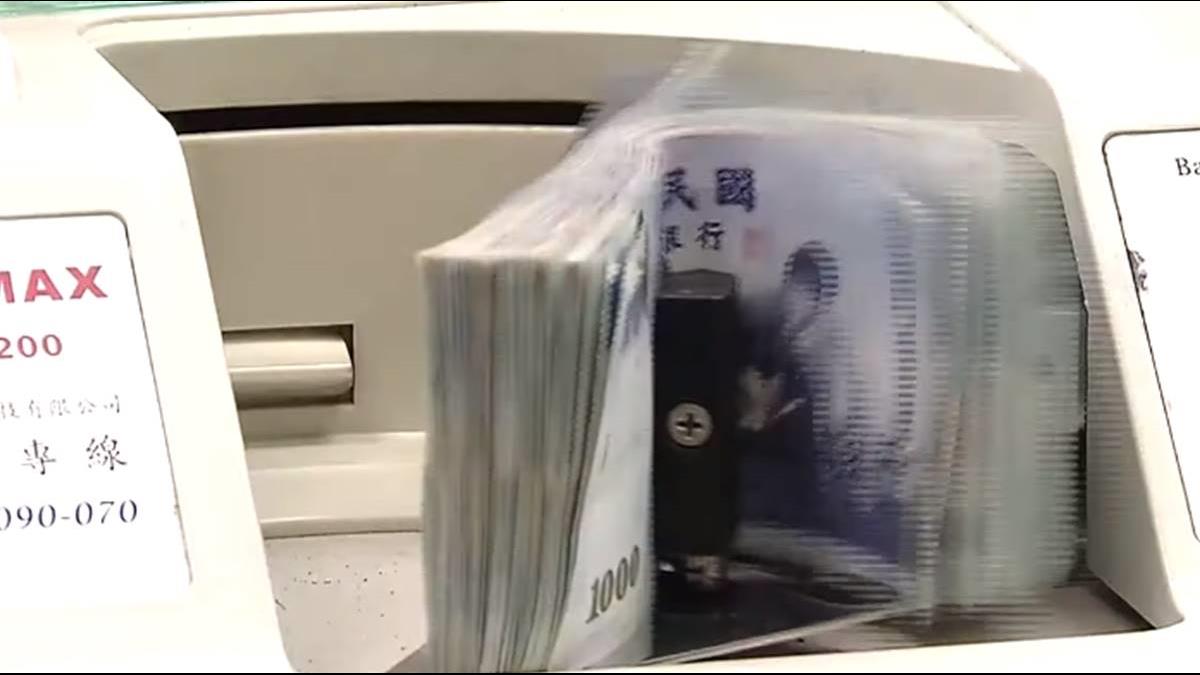 買美元正划算?換5萬台幣多賺1600元