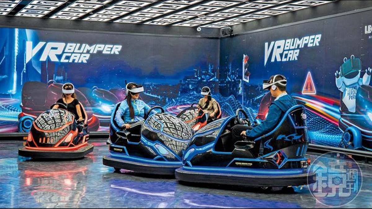 澳門搶銀行不怕警察抓!頂尖VR遊樂場供上百種遊戲任你玩
