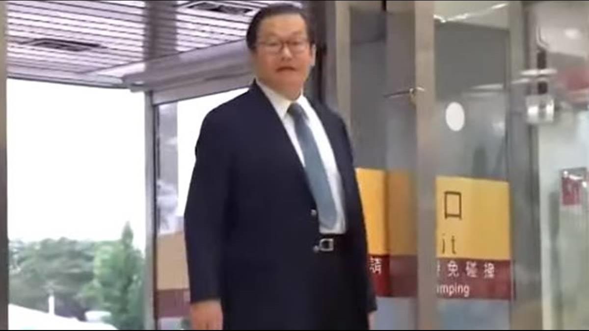 行醫30年捐近億薪水! 離島狂醫的真情告白