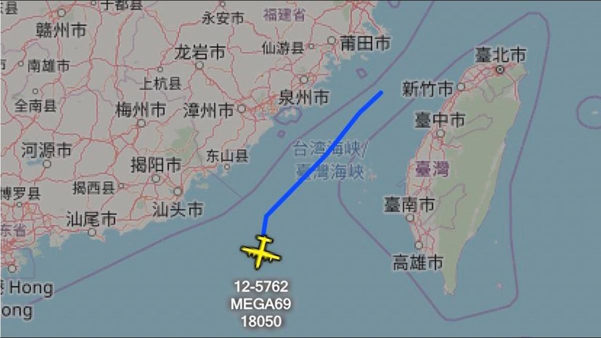 陸機連2天繞台 今美2特種作戰機穿越台灣海峽