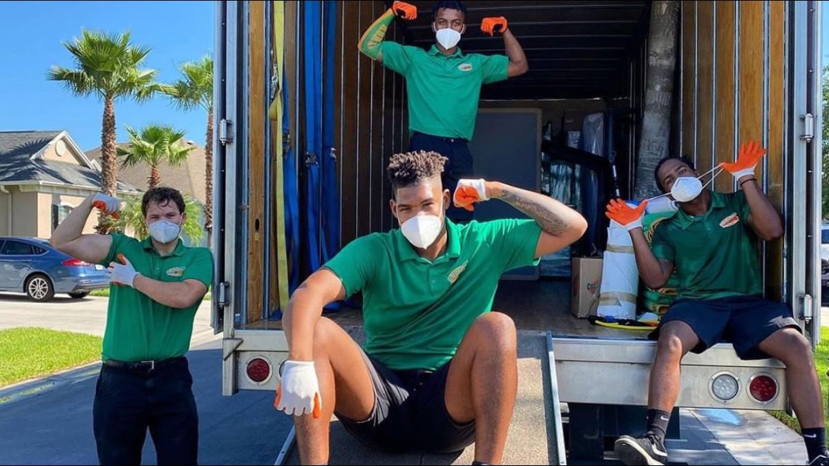 遠離家暴 猛男搬家公司暖助百名受害者「免費逃家」