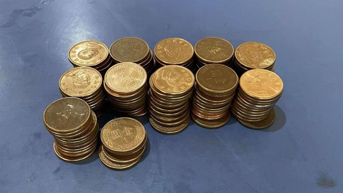 拿125個硬幣買早餐！老闆氣炸開罵 網轟爆：付錢還要被公審