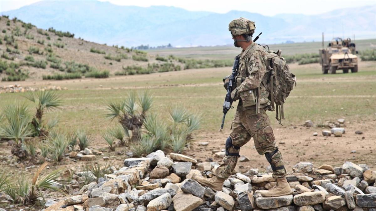 上兵沈迷線上博奕 為賭債寢室互毆 錢莊業者爆料：軍人生意最好做