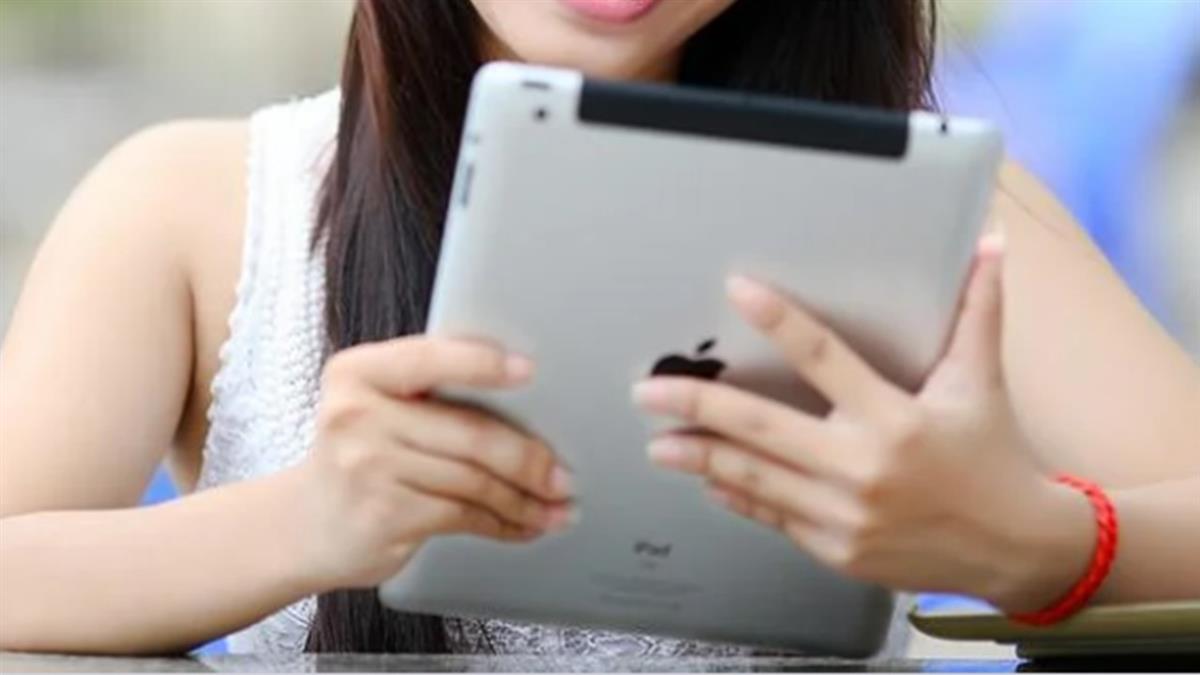 小四女兒把爸媽LINE取「腦殘人」 家長見最後1字心碎求救