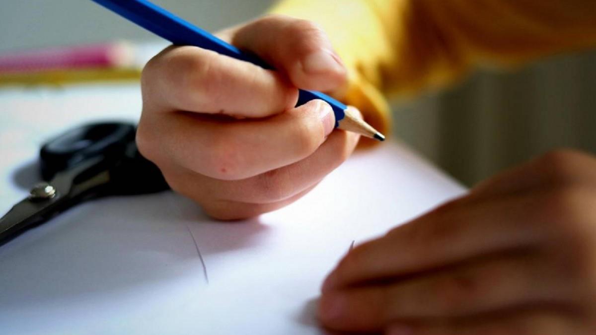 小學數學題「丙乙+丙甲=甲乙丙」 一票人看不懂！高手解答了