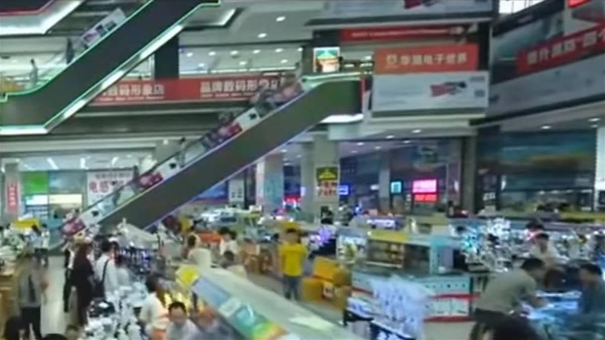 暫停報價非短缺？ 「這票人」邊漲邊囤貨 搶在關稅戰中致富