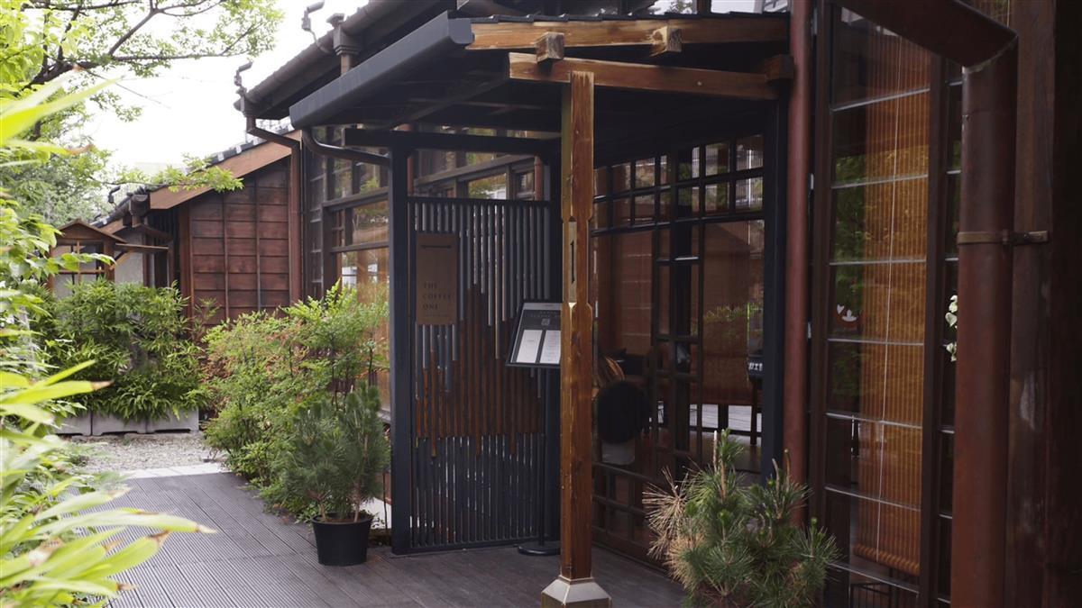 「這咖啡廳」起薪4萬5！ 家有15歲以下孩再補助 網讚爆