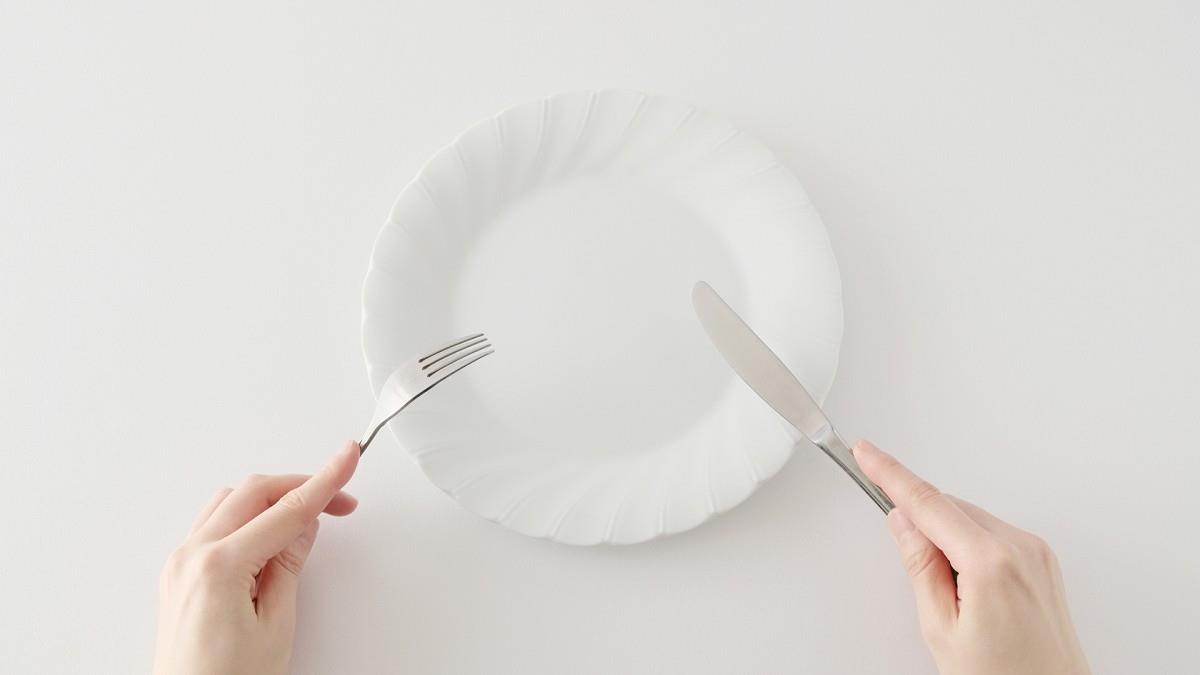 1個月只給8千！小孩讀大學「吃土」 網掀兩派論戰