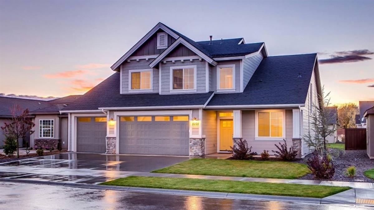 公公「當過房仲」 對買房狂下指導棋 媳婦白眼：不贊助就閉嘴