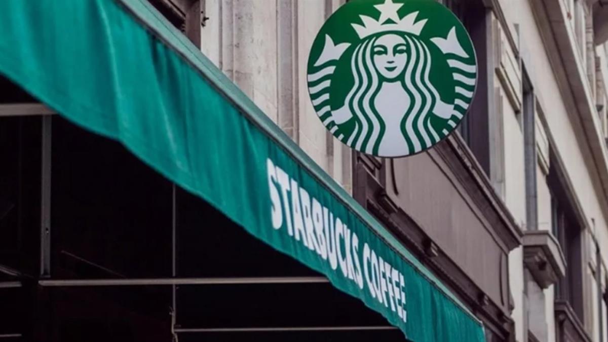 星巴克咖啡「大、小杯一樣多」？ 網紅實測：被耍了