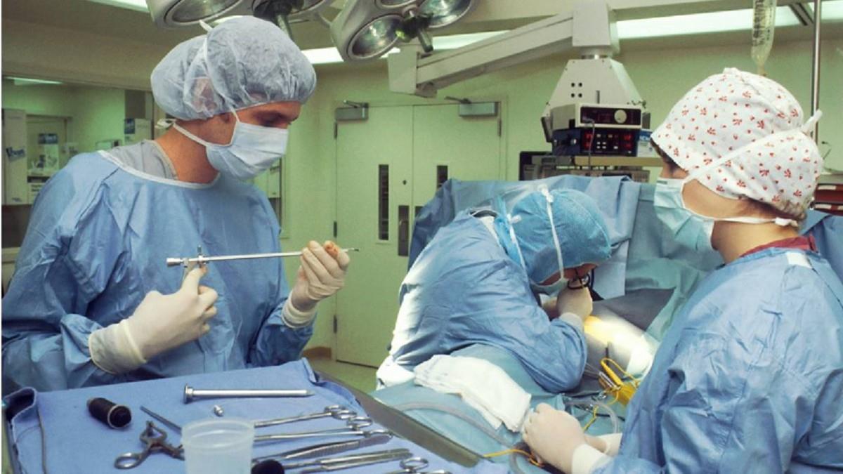 手術「救命凝膠」5月起買不到了！ 醫曝：被健保低價賜死