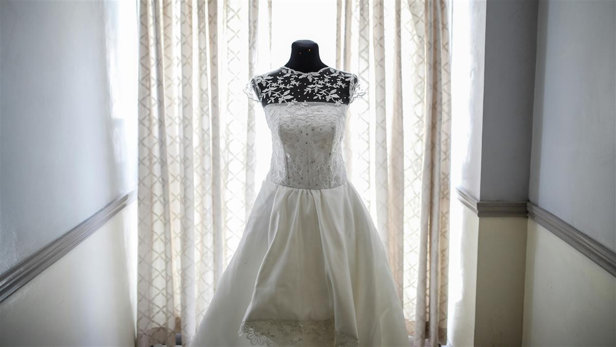 對中課145%關稅！美婚紗業扛不住：根本無法移回國內