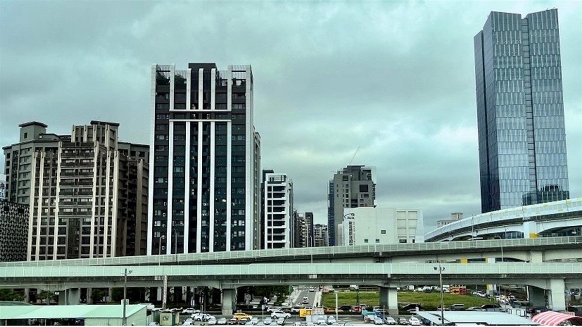 單季破3萬！史上最大交屋潮來了 專家驚：建照也爆量