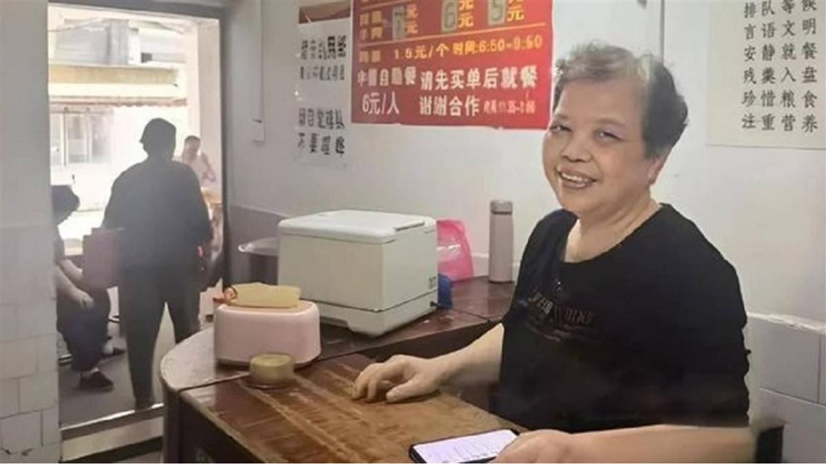 30年只漲1次！超佛自助餐「一份25元」 老闆：讓低收入者有飯吃
