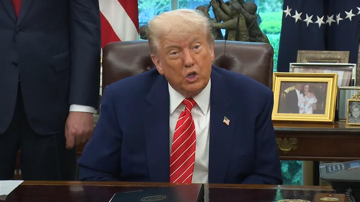 川普又幫台積電加碼！嘆「若課50~100%關稅」：晶片就不會被台灣偷走