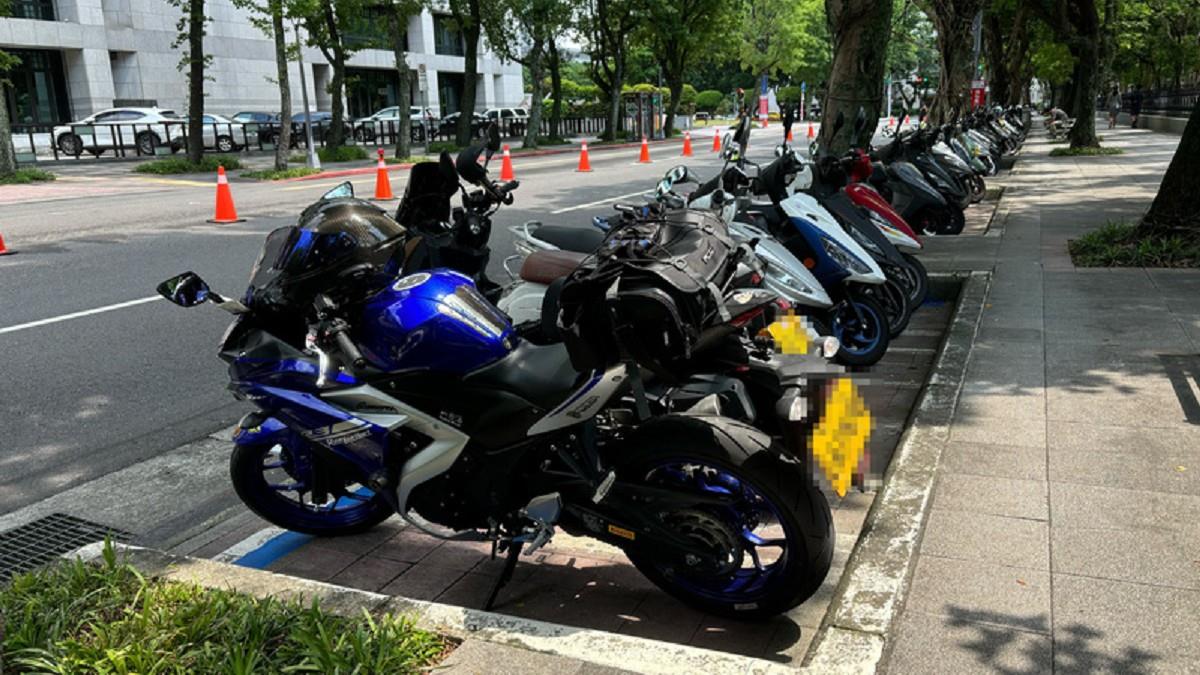 看到藍線就對了！北市試辦重機共用機車格 每次收費40元