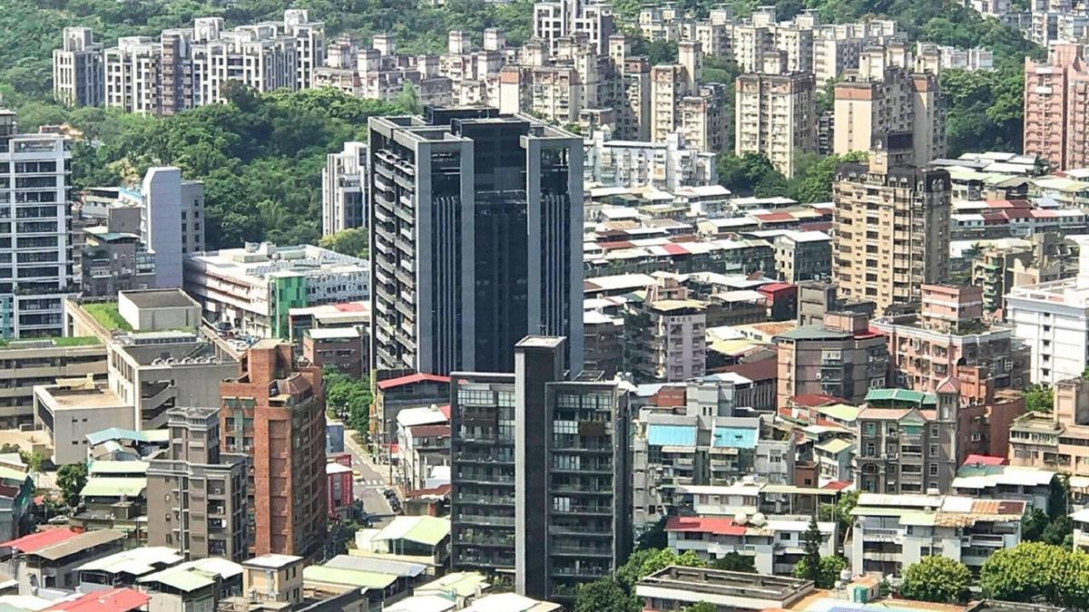 買房一定賺？他入手2間「這款房」7年後價格僅漲3% 網曝增值1關鍵