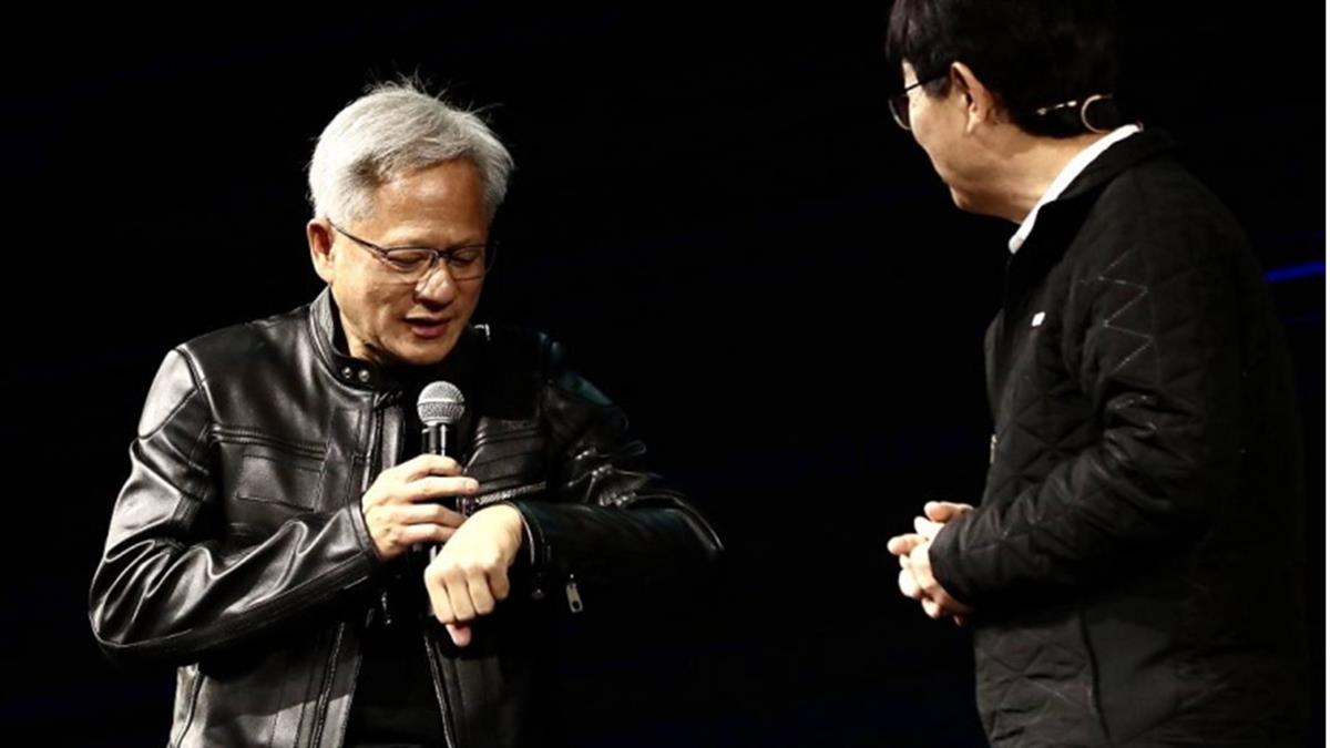 劉揚偉問4千萬手錶怎回事？ 黃仁勳笑回：假新聞