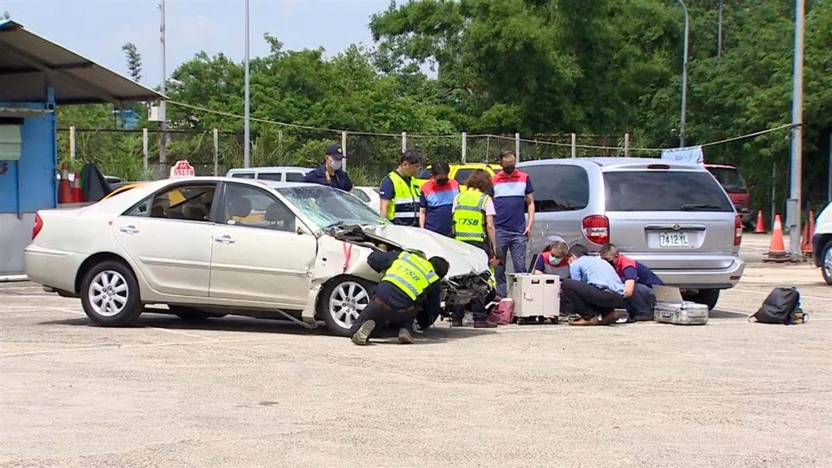 三峽大車禍！ 駕駛昏迷、紀錄器壞 專家拆行車電腦求真相