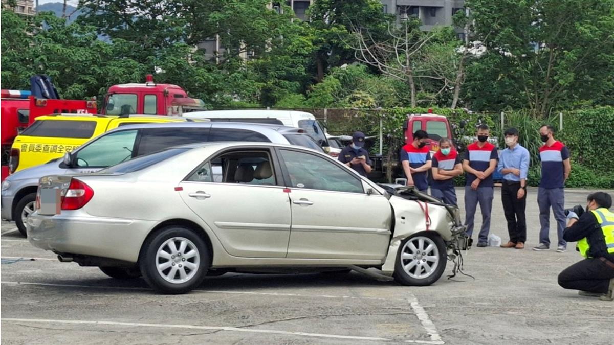 換照年齡擬下修！名醫批交通部自打臉：「這2種駕駛」更危險