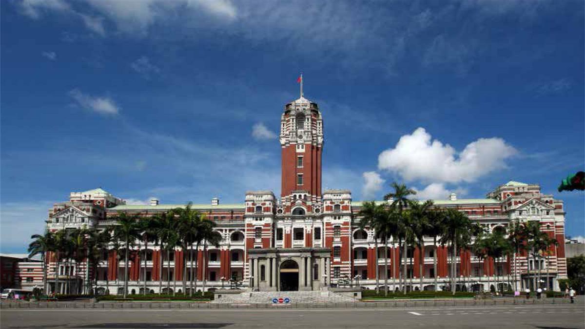 2億預算遭凍 何志偉：再2週阿兵哥就沒飯吃 總統府付不出水電