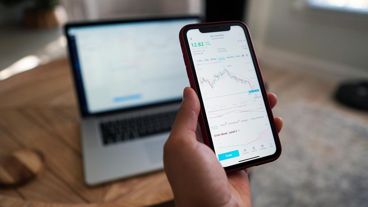 殖利率飆5%！美債再現拋售潮  道瓊跌逾800點