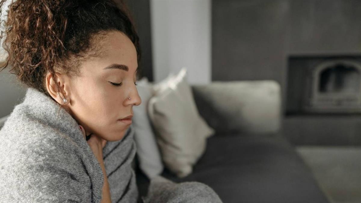 今年新冠「性格大變」 醫揭3大症狀：喉嚨癢不痛要注意