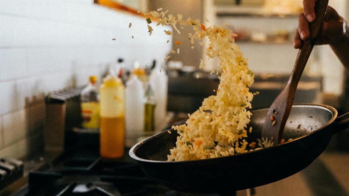 不想再當打工仔！他要創業賣炒飯 網曝2大問題：你要確定喔