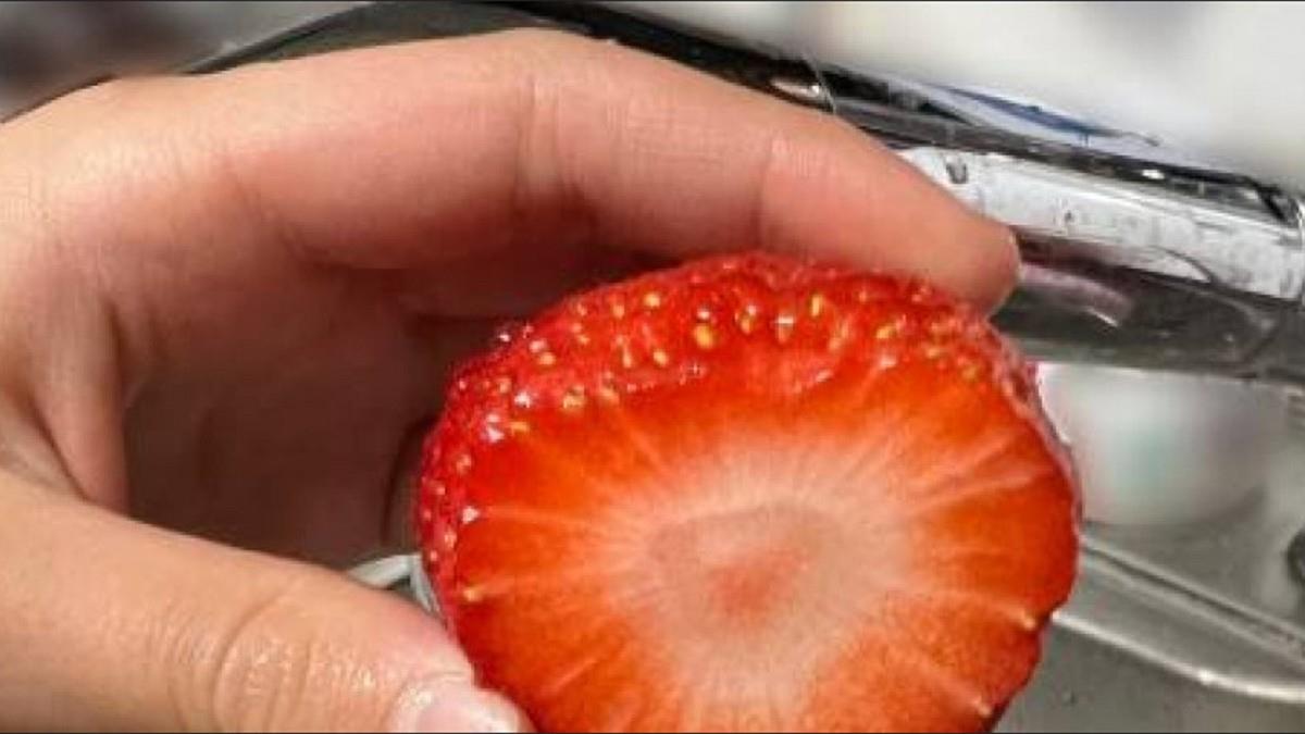 水果隱藏「農藥」洗不掉！科學認證2神物超有效：可去除9成