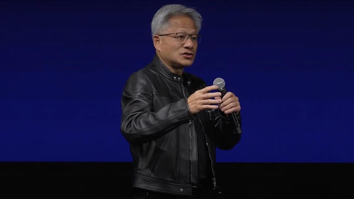 再批對中晶片管制錯誤！黃仁勳卻不敢怪川普：我信他