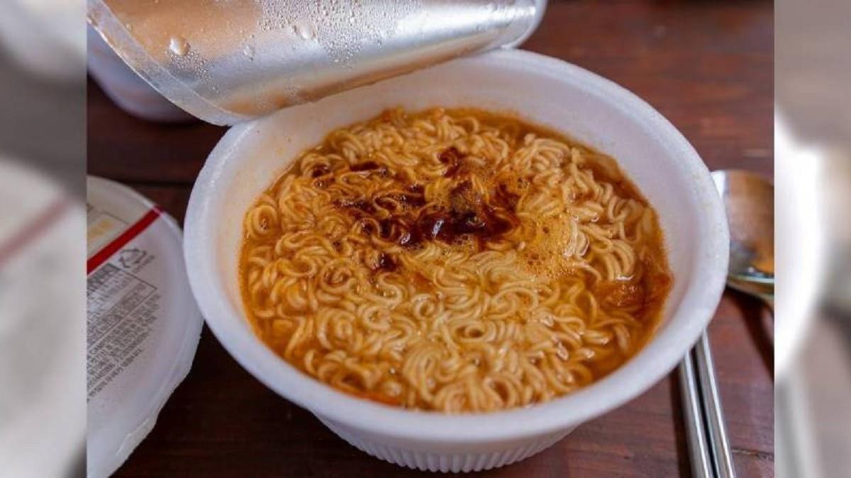 22歲男常吃泡麵果腹！暴瘦10kg 一查慘了「終生須服藥」