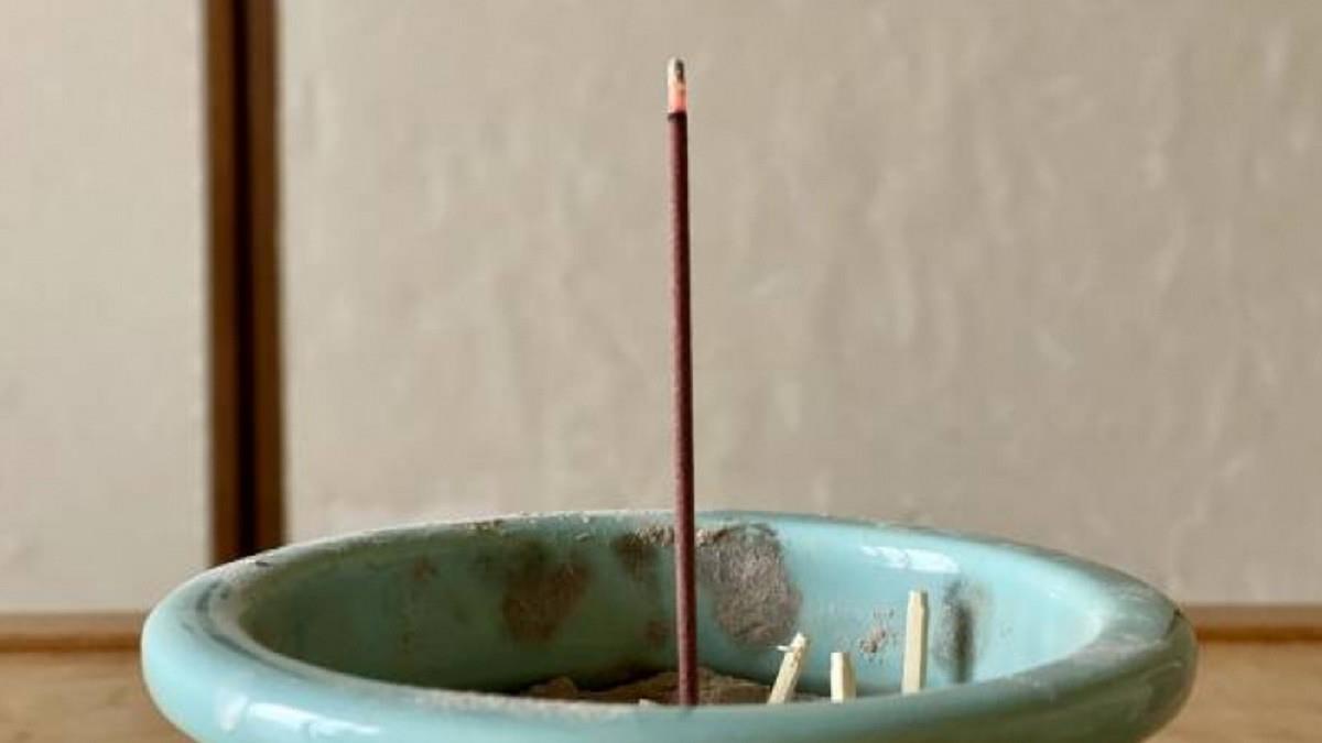 婆婆臨終交代「拜祖先有玄機」　媳聽完驚呆：尪的生父是小叔