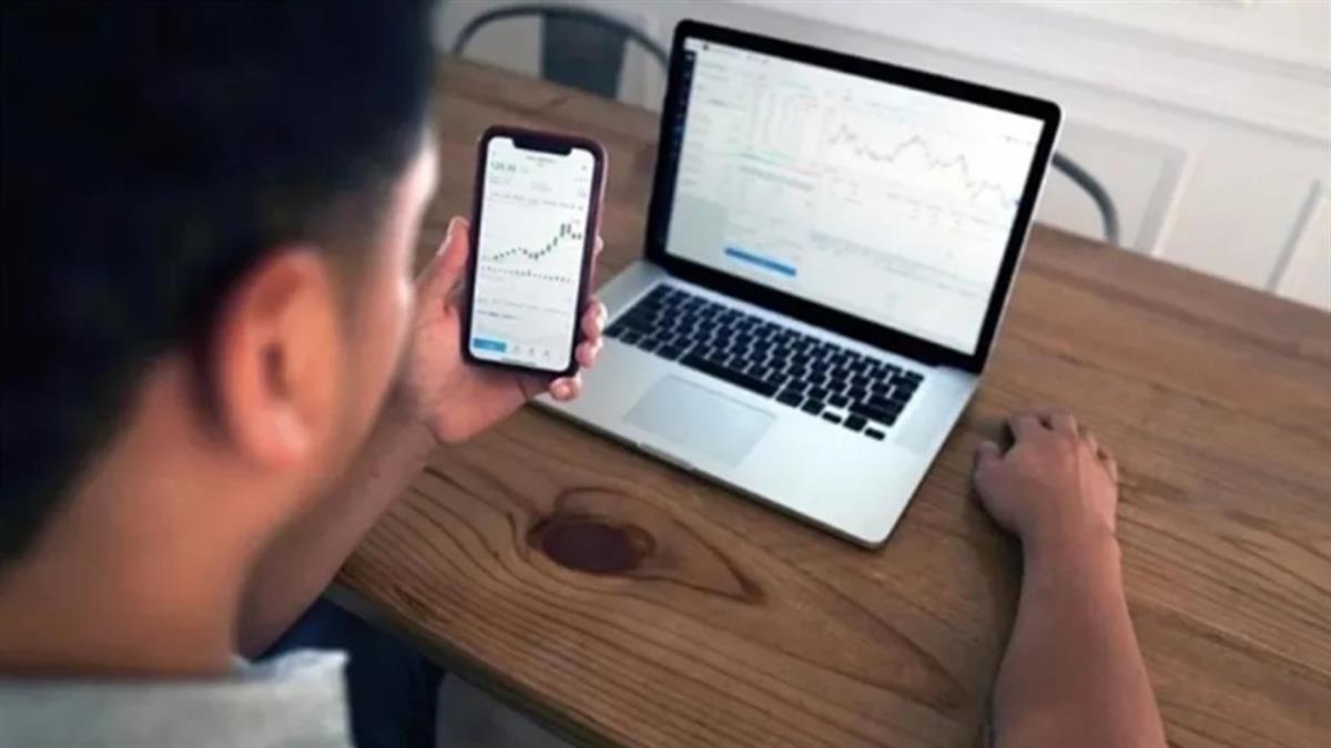 0050「一拆四」股民看APP氣炸：成本都歸零