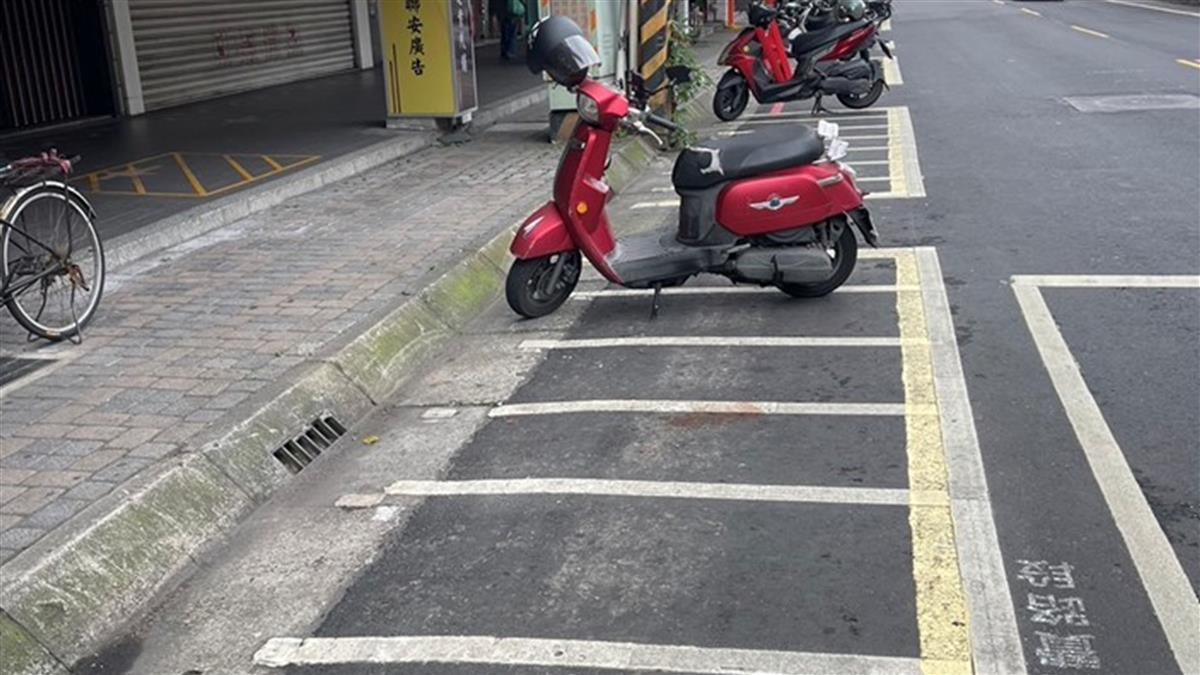 免跟汽車搶車位！侯友宜擬開放「重機停2機車格」