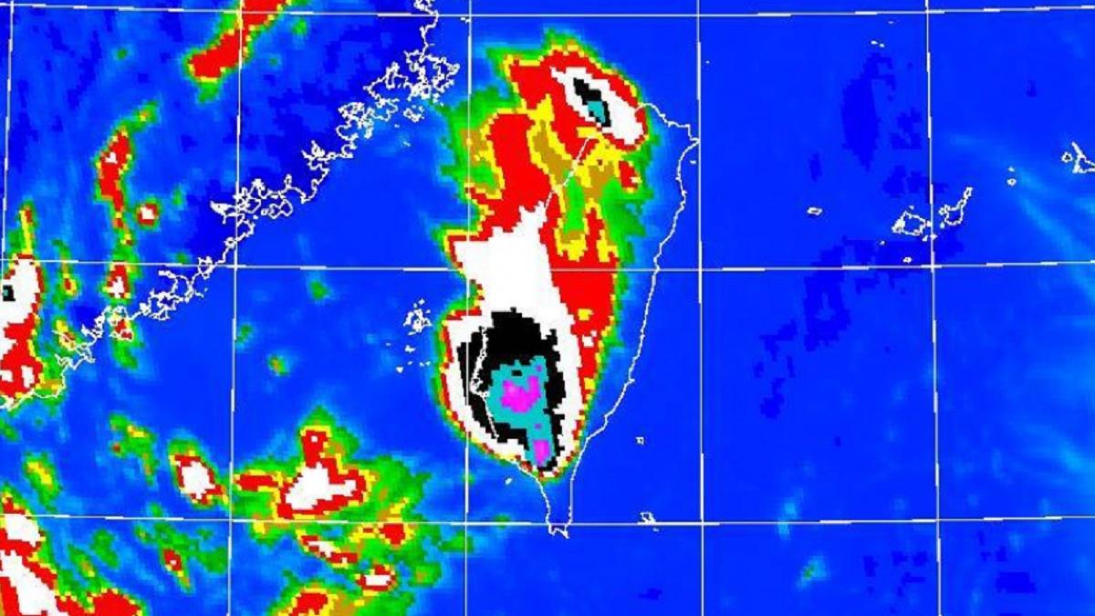 「6縣市」大雷雨警戒！1地下冰雹 民眾PO照驚喊：太大塊