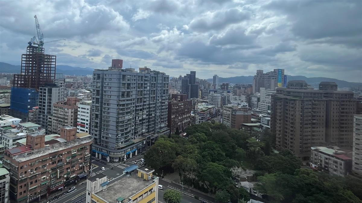 8年新低！六都上半年建物交易量大減26% 專家憂：房仲恐倒100家